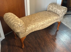 lot 216 image: Beautiful Upholstered Bench by Rose Hill