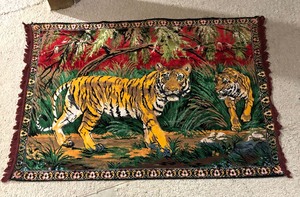 lot 272 image: Vintage Tiger Pattern Tapestry