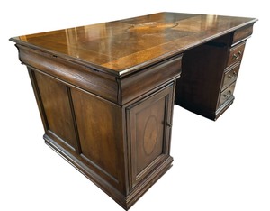 lot 9 image: Distinctive Vintage Desk