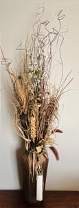 lot 222 image: Beautiful Large Metal Vase with Faux Foliage