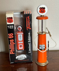 lot 316 image: Two Phillips 66 Gas Pump Figurines