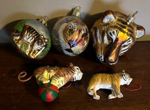 lot 352 image: Five Tiger Motif Ornaments