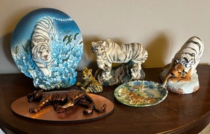 lot 356 image: Tempting Tiger Decor