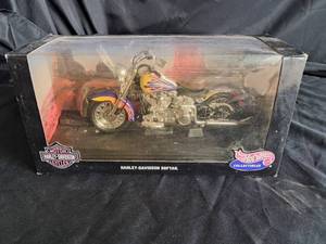 Harley Davidson Hotwheels Softail bike 1:10 Scale