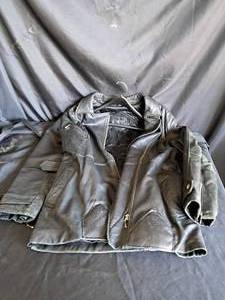 lot 87 image: III State Jacket Size M