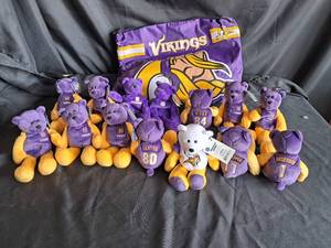 lot 108 image: Vikings Limited Treasure Pro Bear Lot & Bag