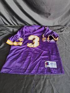 lot 133 image: Vikings George Jersey Size M