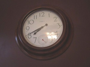 lot 42 image: Howard Miller Wall Clock