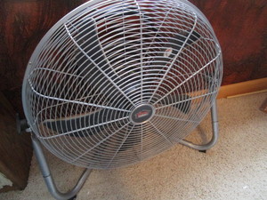 lot 46 image: Xtreme 3 Speed Fan