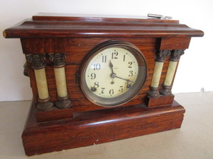 lot 59 image: Seth Thomas Mantle Clock, Decoration Only