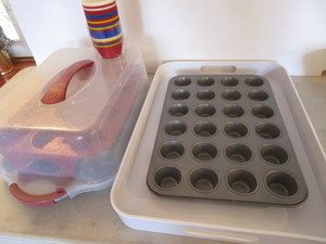 lot 67 image: Cupcake Package