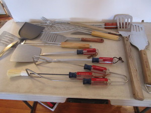 lot 91 image: BBQ Tools