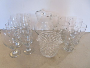 lot 150 image: Glass Pitcher, Glasses, Bucket