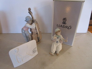 lot 152 image: Lladros Figures