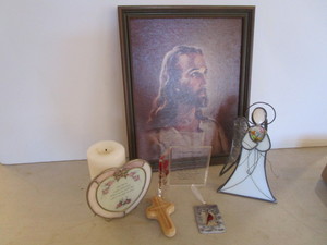 lot 164 image: Religious Collection