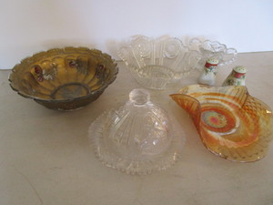 lot 181 image: Antique Glassware