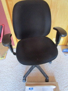 lot 191 image: Office Chair