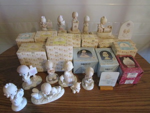 lot 235 image: Precious Moments