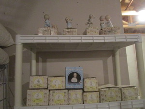 lot 260 image: Precious Moments