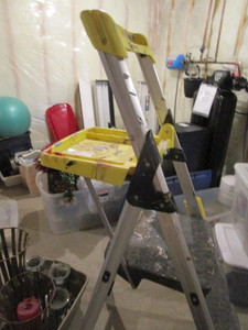 lot 264 image: Cosco Painting Ladder