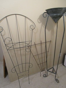 lot 269 image: Plant Trellises, Elevated Stand
