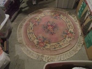 lot 280 image: Round Area Rug