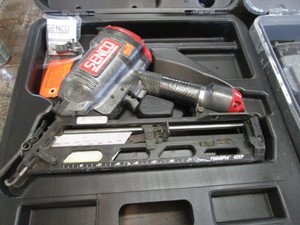 lot 312 image: Senko Finish Pro Nailer