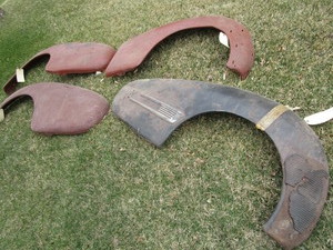lot 353 image: Four Fenders, 41-50 70 Series
