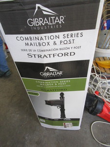 lot 383 image: Combo Mailbox & Post