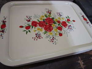 lot 409 image: Vintage Metal Serving Trays