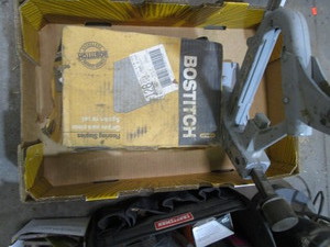 lot 415 image: Porta Nailer, Staples