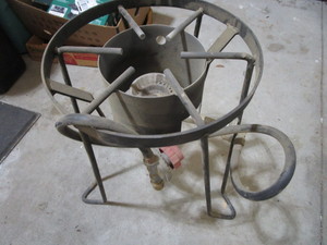 lot 413 image: Stand For LP Powered Cooker