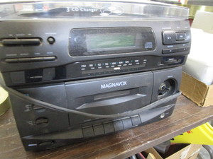lot 416 image: CD Changer Stereo
