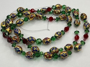 lot 20 image: Cloisonne Enamel & Glass Bead Strand