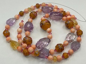 lot 63 image: Venetian Murano Wedding Cake Amethyst Crystal Glass Bead Strand