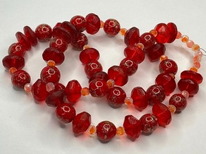 lot 64 image: Venetian Murano Red & Gold Foil Lampwork with Red Glass Bead Strand