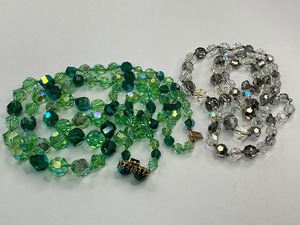 lot 71 image: Grean and Clear Crystal Glass Double Strand Necklace