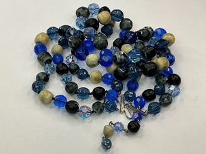 lot 72 image: Double Strand Blue Faceted Crystal Glass Necklace
