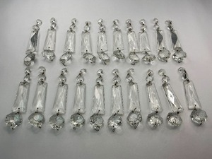 lot 79 image: Crystal Chandelier Lamp Prism Lot