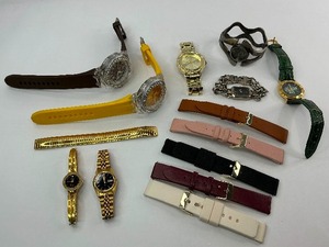 lot 93 image: Wrist Watch Plus Extra Bands