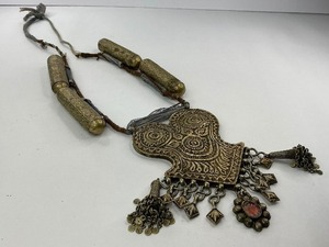 lot 104 image: Antique Yemeni or Omani Amulet Religious Necklace