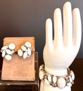 lot 18 image: Vintage Clip-On Earrings and Bracelet Set with White Enamel and Rhinestones