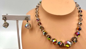 lot 47 image: Laguna Crystal Necklace and Earrings Set