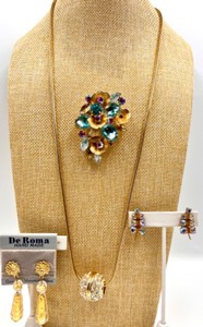 lot 68 image: Luxury Collection De Roma Earrings and Jewelry Set with Vintage Brooch, Necklace, and Earrings