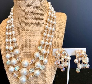 lot 89 image: Vintage Japanese Pearl and Crystal Necklace and Earring Set
