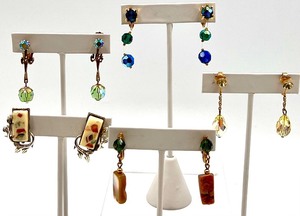 lot 125 image: Collection of Vintage 5 Pairs of Clip-On Earrings with Beaded and Enamel Designs Featuring Coro Brand