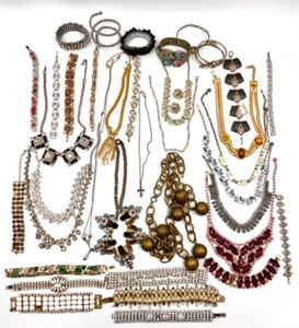 lot 197 image: Collection of Many Vintage and Costume Jewelry Pieces Including Bracelets and Necklaces That Are in Need Of Repair