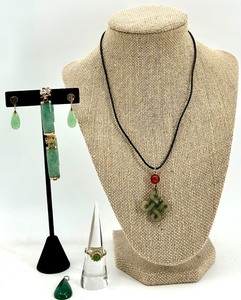 lot 226 image: Jade Jewelry Collection Necklace, Bracelet, Ring, Earrings & Pendant