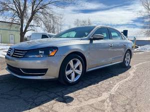 lot 16 image: 2013 VOLKSWAGEN PASSAT SE PZEV No Accidents
