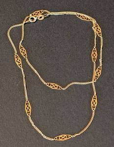 lot 119 image: 14k Yellow Gold Station Link Necklace